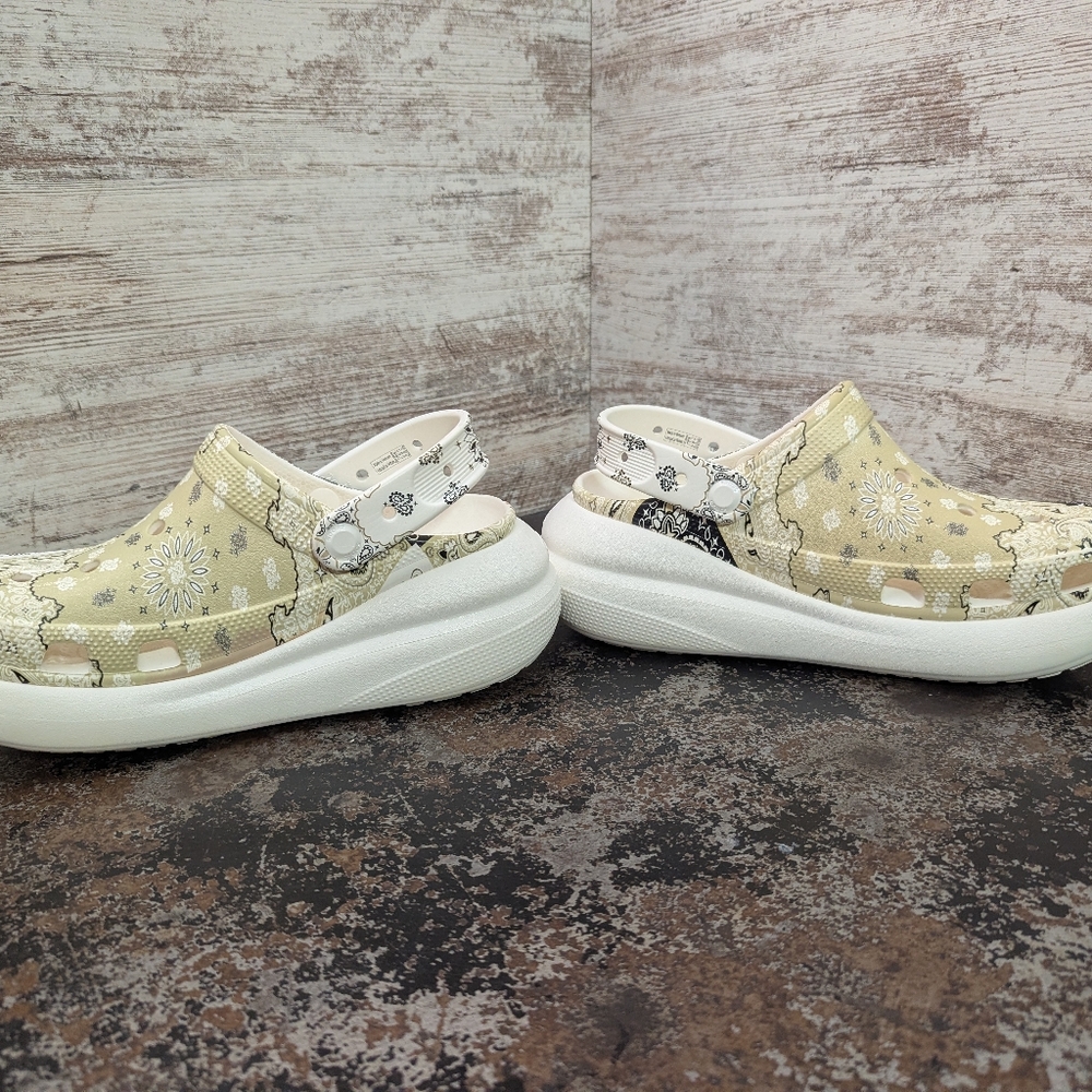Womens Crocs Classic Crush Platform Clog Shoes Sz 8 Used Bandana Print 208119 - Picture 5 of 10